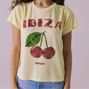 NWT Chaser Yellow Graphic Ibiza
Cherry Tee, Size XS